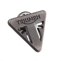 PIN'S BADGE TRIUMPH TRIANGLE